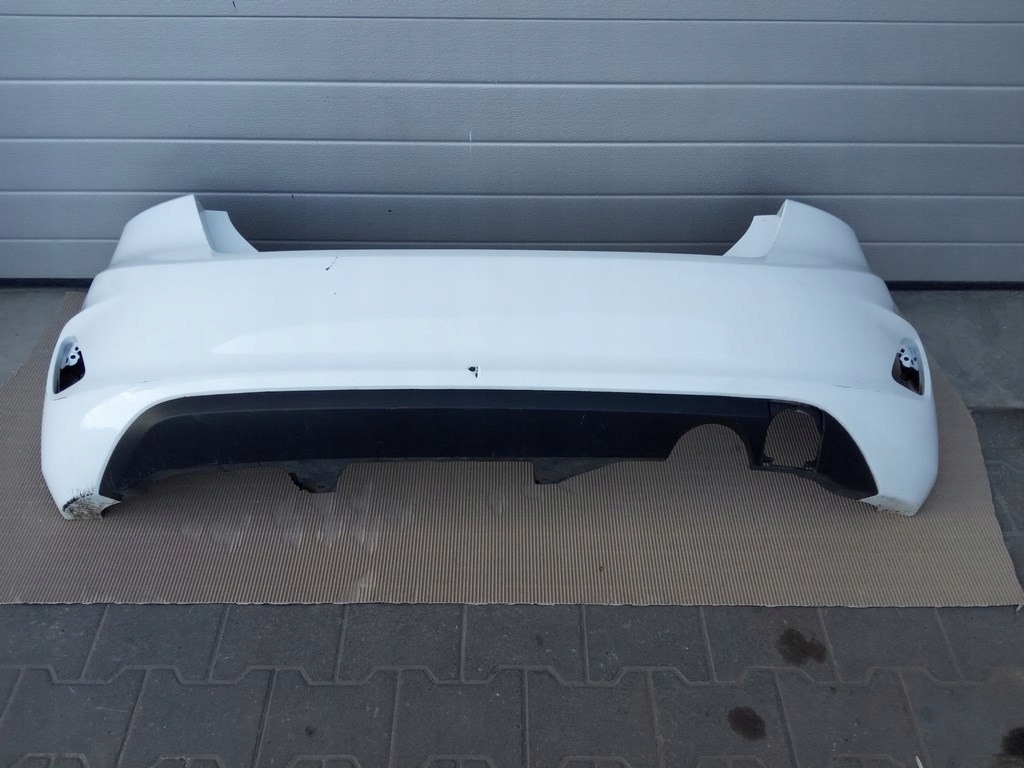 фото №1, Ford fiesta mk8 2017-22r. - бампер задняя