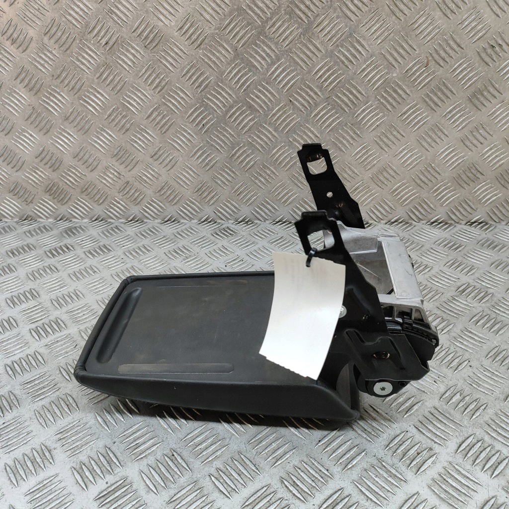 фото №6, Volkswagen passat b8 2018 подлокотник туннель среднего