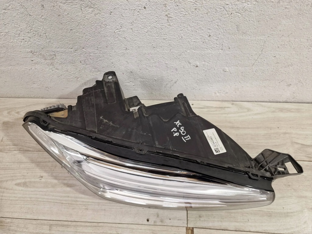 фото №7, Volvo xc90 ii - лампа права full led 32342483