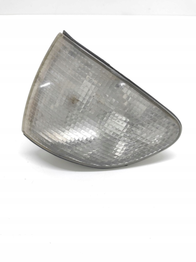 фото №1, 1995 bmw 7 e38 поворотник передній