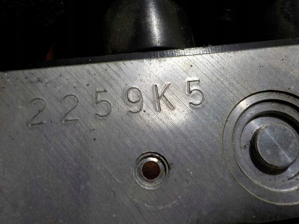 фото №7, Mitsubishi outlander i 2.4 mivec 05r насос abs mb4-4wde-3x09-1