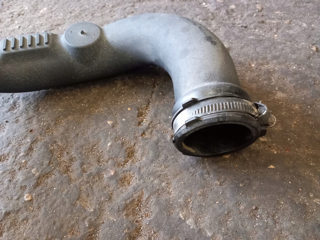 фото №11, Audi a4 b8 a5 8t lift труба шланг інтеркулер 8k0145673al