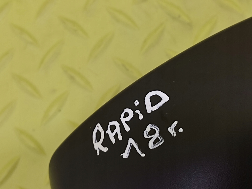 фото №15, Skoda rapid ii lift захист пластикова рамка спідометра 5jb857059