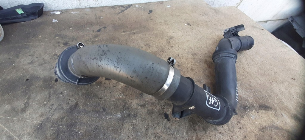 фото №4, Труба wąż шланг воздуха 1.6dci renault trafic iii 144601915r