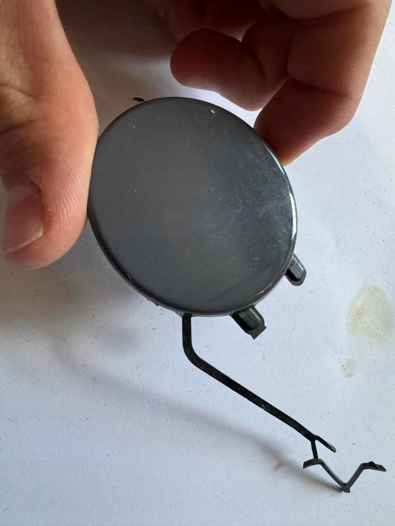 фото №9, Seat leon iv 4 cupra - заглушка фаркоп бампера перед 5fa805241a