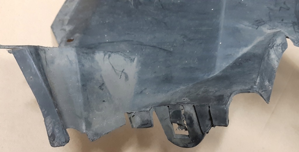 Mercedes sl r129 w129 підкрилок в Україні