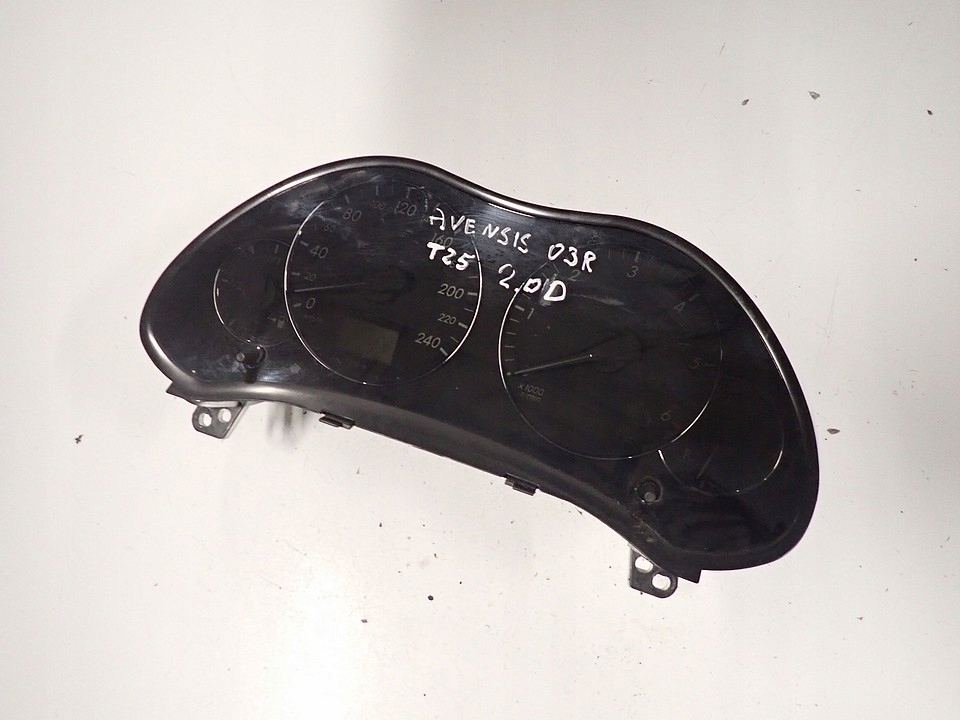 фото №1, Счетчик приборы toyota avensis t25 2.0d4d 2003r obr