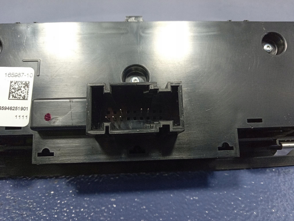 Bmw x7 g07 панель кондиционера задний  задний 3 ряд потолочный 9462519 в Украине