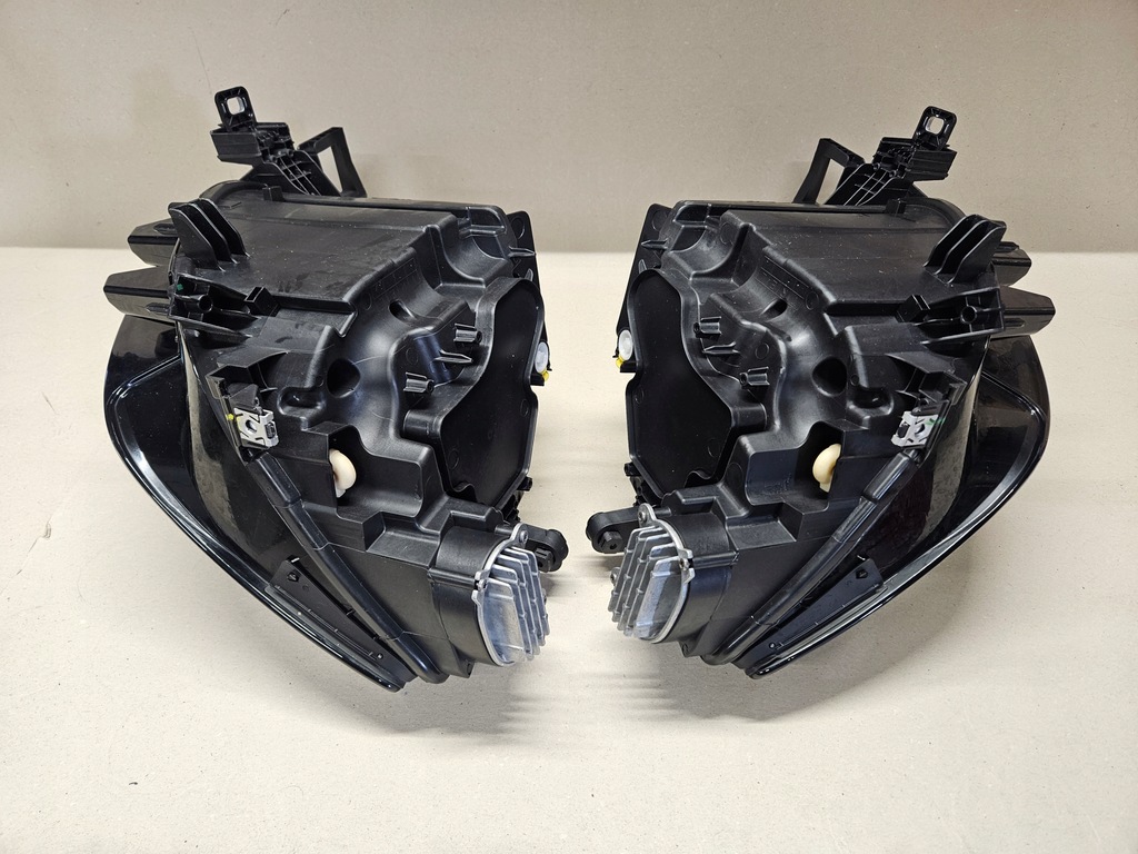 фото №12, Лампа права ліва передня перед vw id4 id.4 full led