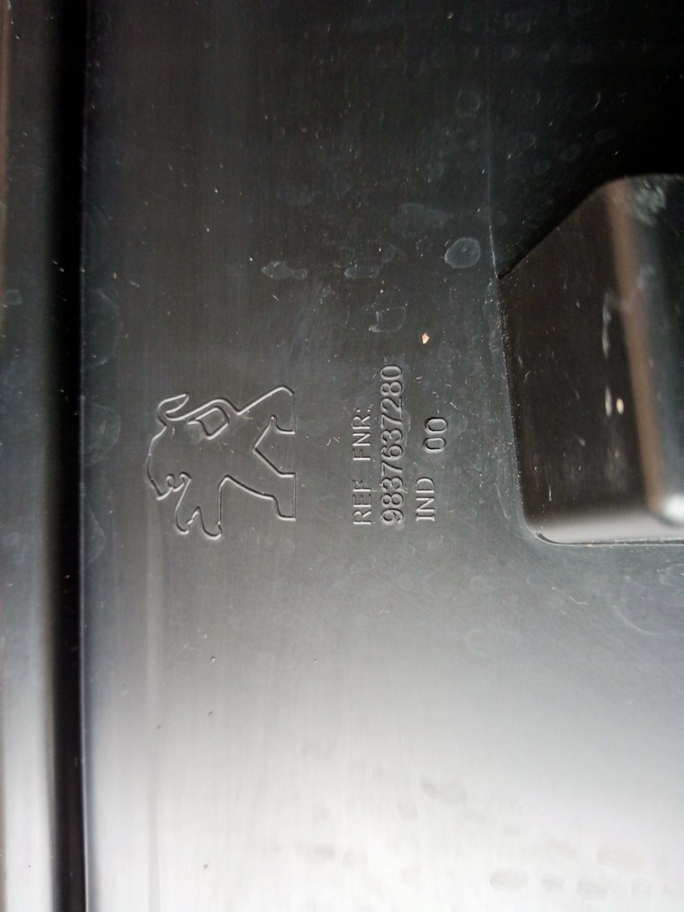 фото №7, Peugeot 2008 ii права молдинг двері задня 2018r