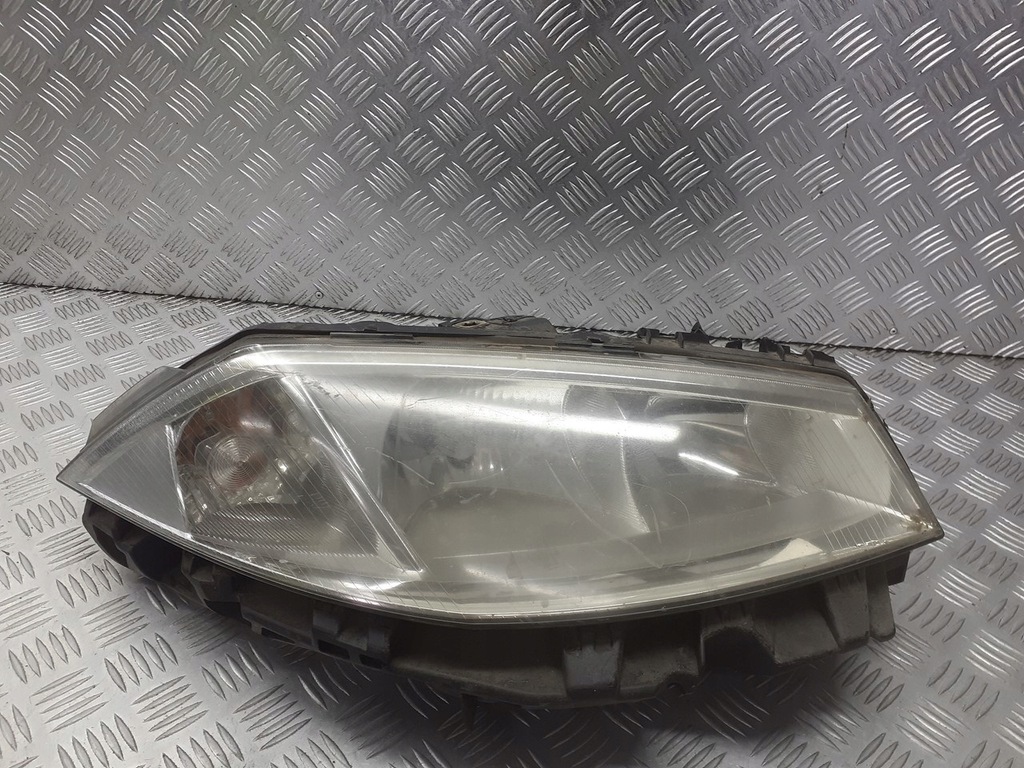 фото №1, Лампа права передня renault megane ii 1.6 8200073221j