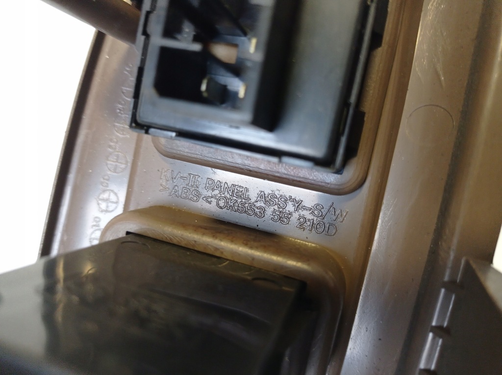 фото №10, Панель света зеркал kia carnival 0k55355210d