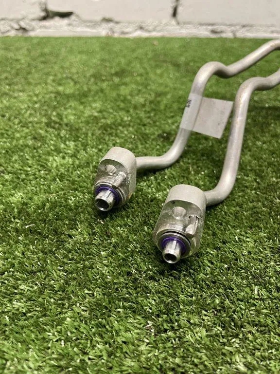 Купити Шланг пального bmw 9395473 3.0l 2019