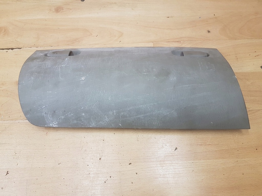 фото №1, Крышка защита бардачка задняя chrysler voyager iv