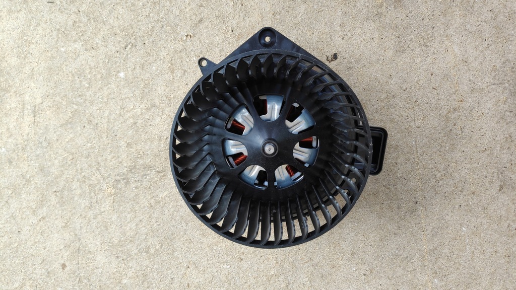 фото №1, Cupra born vw id3 id 3 19- вентилятор вентилятор