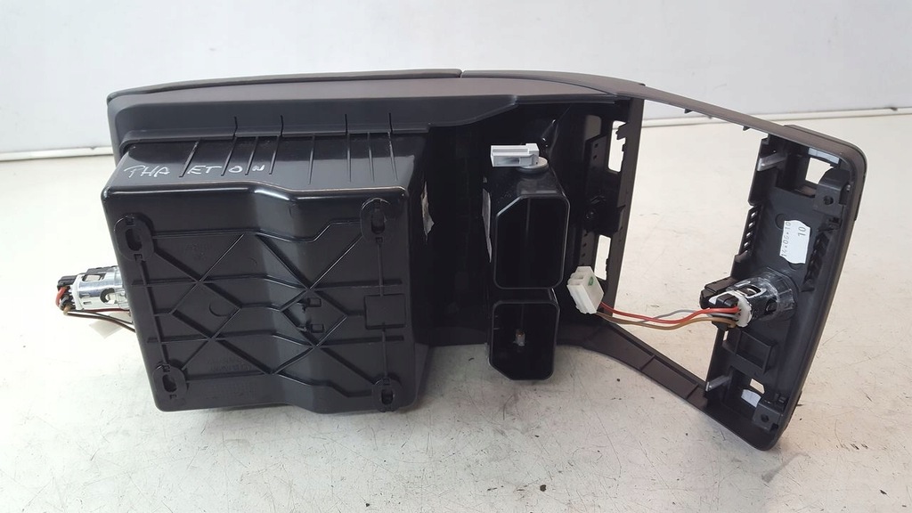 фото №8, Подлокотник vw phaeton 3,0 tdi