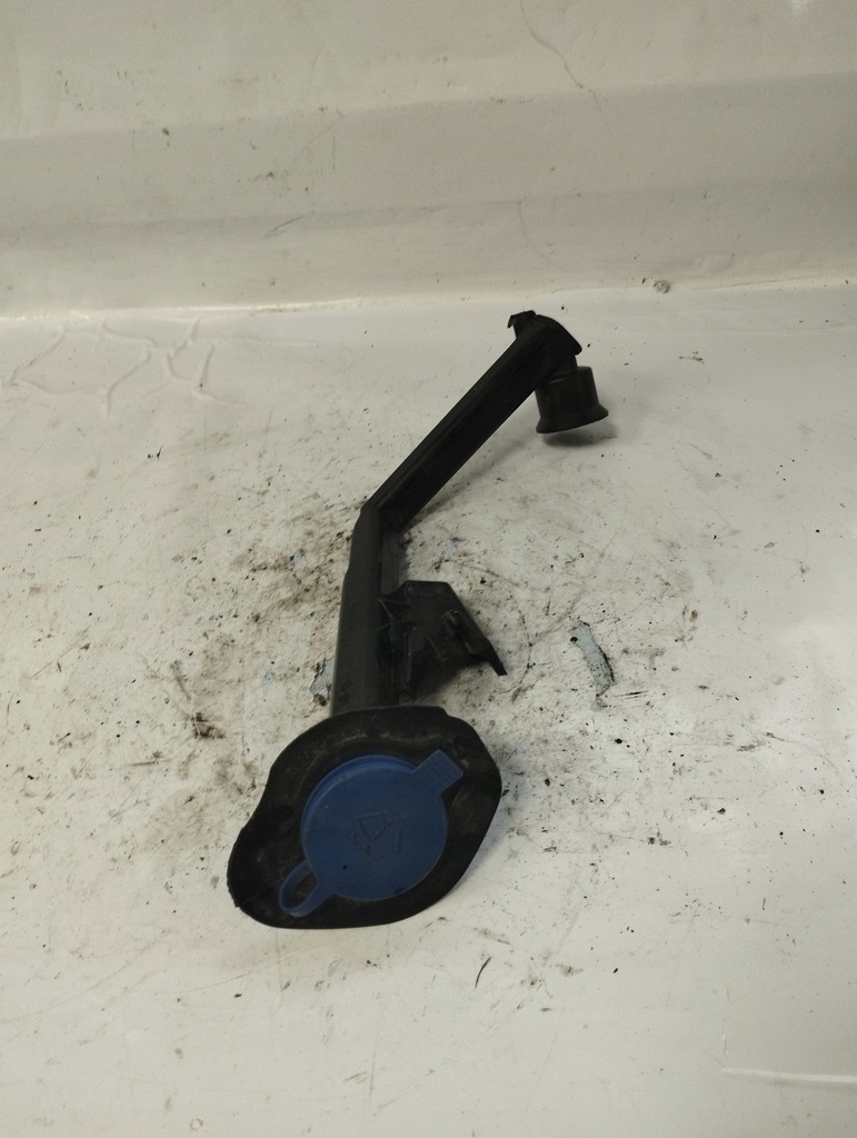 фото №1, Mercedes w213 заливная горловина бака омывателя трубка заливной a2138690066