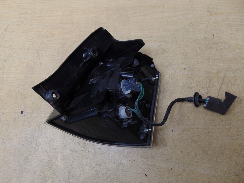 фото №6, Лампа левая задняя mitsubishi outlander ii europa