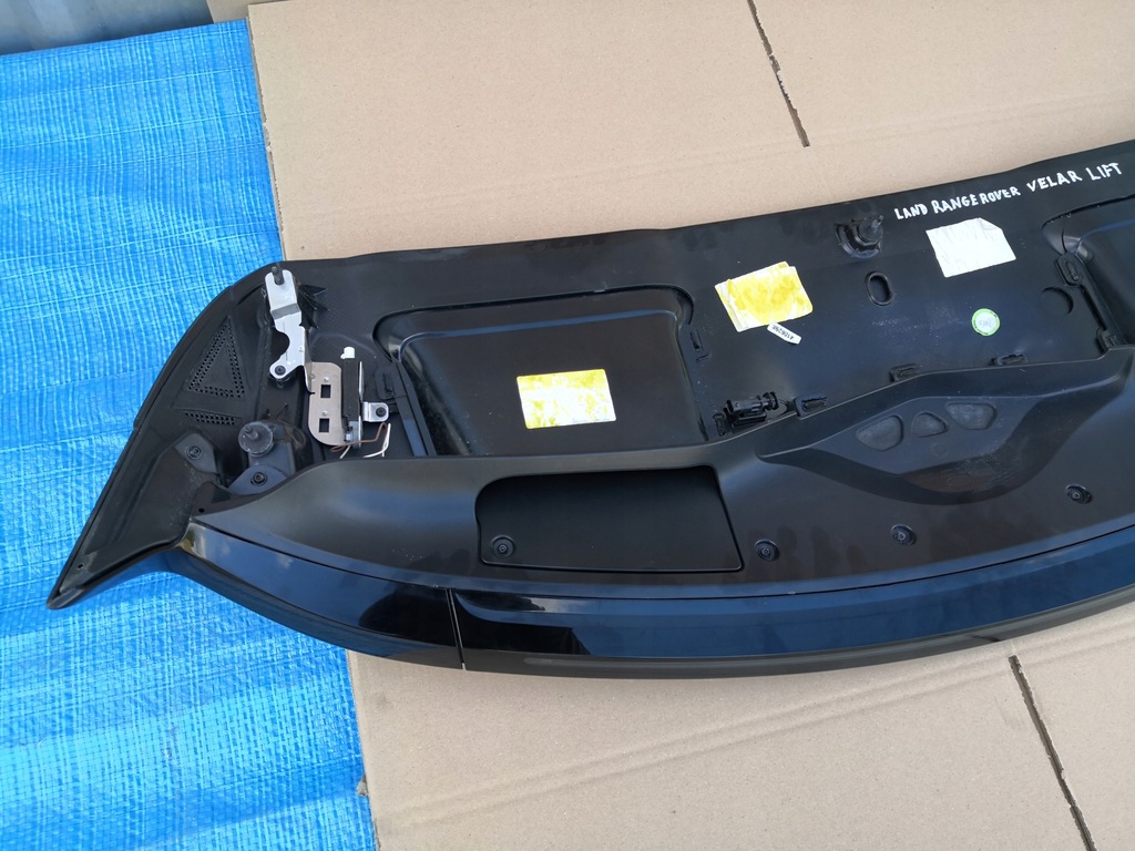 фото №11, Velar l560 спойлер крышки багажника свет стоп