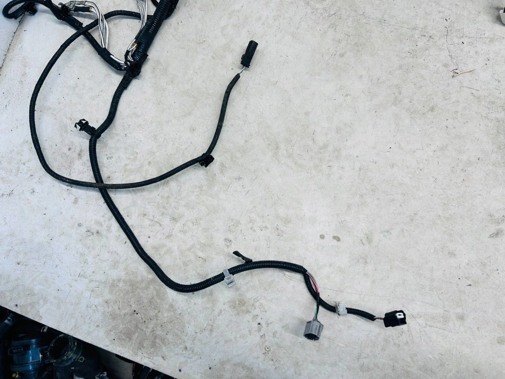 Corolla cross 2.0 hybr жгут электропроводка отсек двигателя full led pdc камера Цена