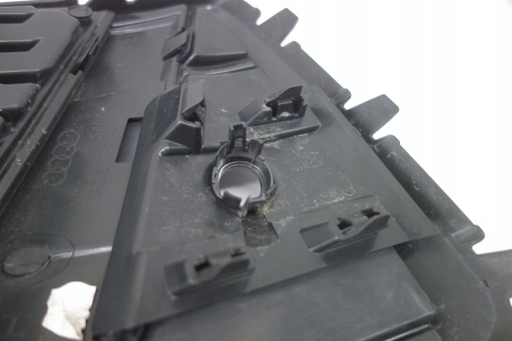 фото №7, Решітка бампера перед права audi a1 ii 2018- s-line 82a807682d