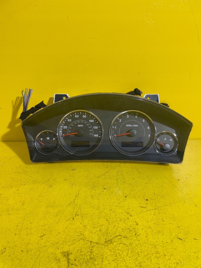 фото №1, Jeep grand cherokee overland iii счетчик приборы 58994e