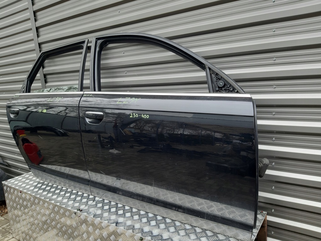 фото №6, Audi a6 c6 двері праве задня kombi lz9y