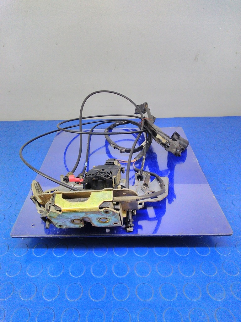 фото №1, Chrysler voyager iv замок дверь задняя левый