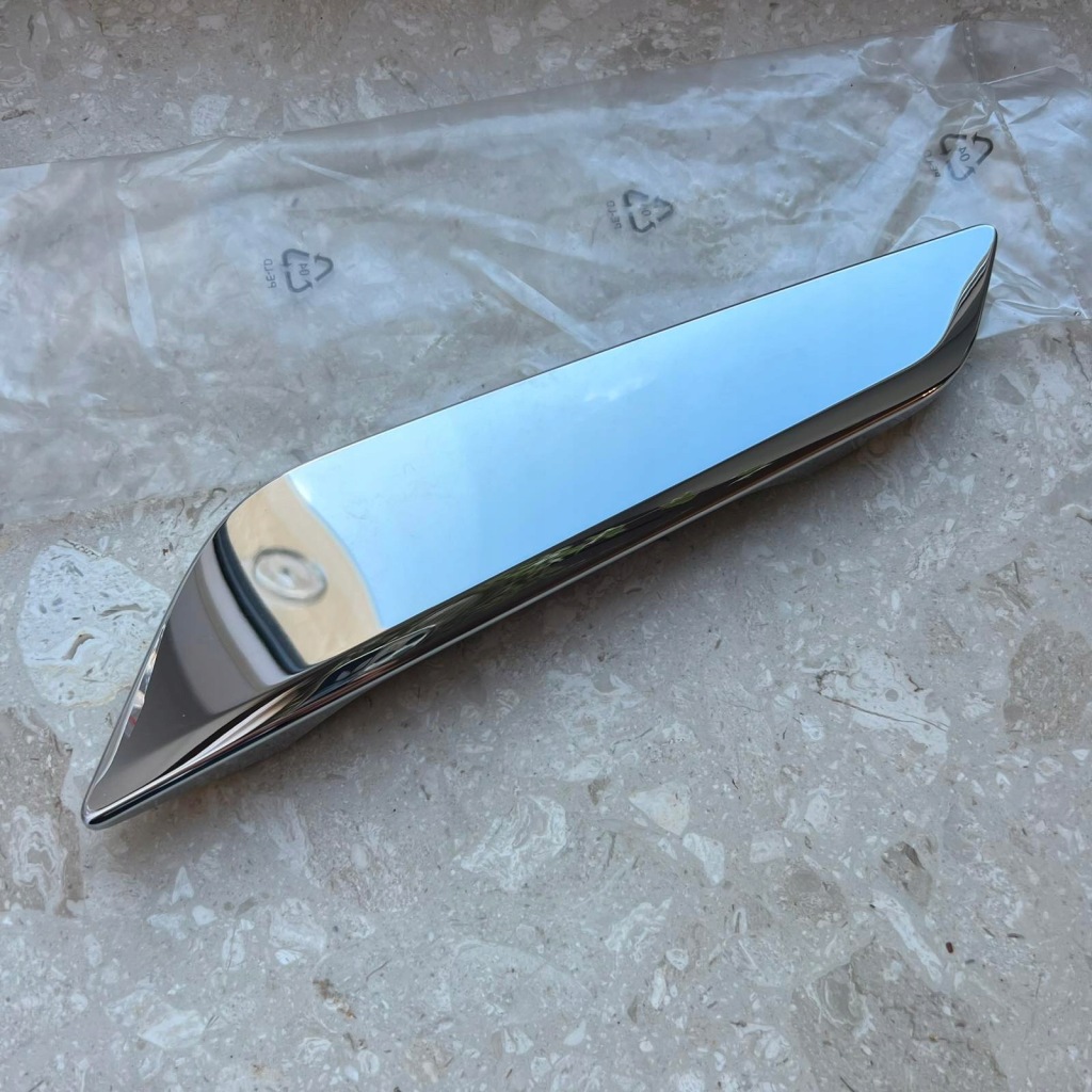 фото №1, Хром крыла левый bmw 5 g30 g31 7349593