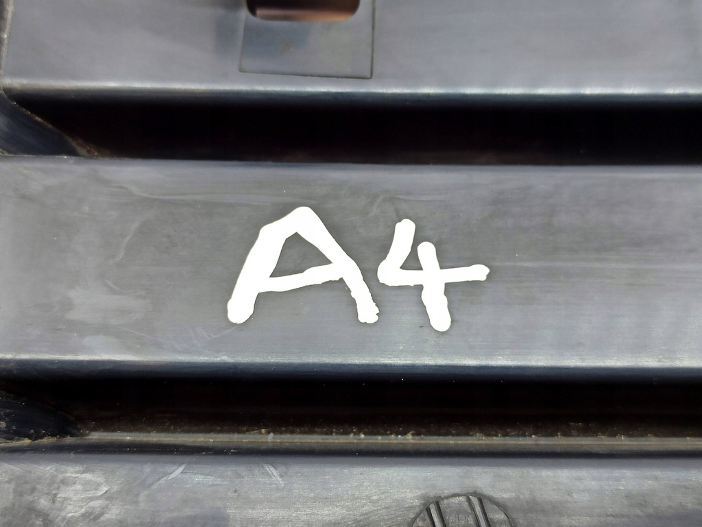 фото №11, Audi a4 s4 b8 8k 2009 левая сторона решётка противотуманной фары