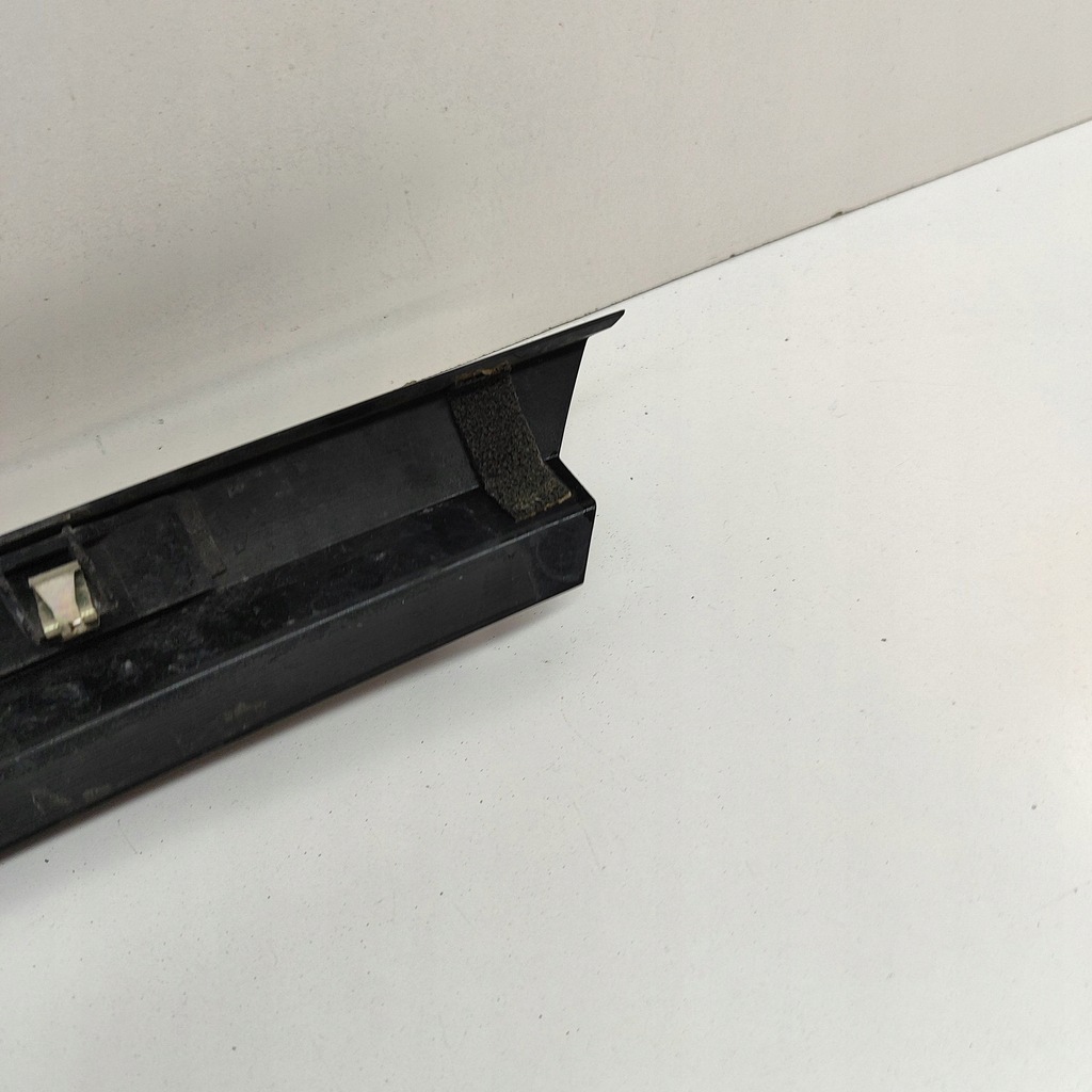 фото №7, Porsche panamera 971 2018 обшивка / оббивка задній кришки багажника