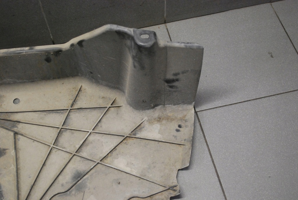 фото №6, Захист підвіска audi a5 sportback 8k0825219a