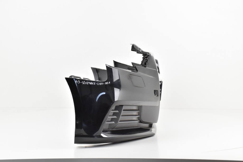 Audi a3 8v lift 2017- обычный бампер передний с Разборки