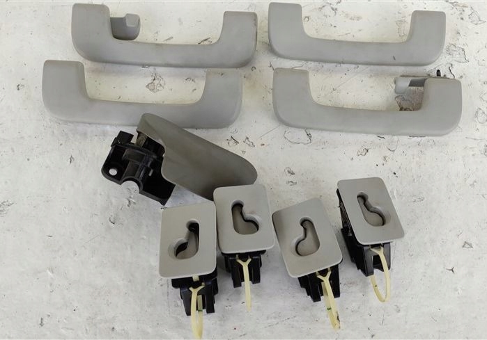 фото №1, Кронштейн заводской ручка капот потолочный комплект szary audi a6 c6 kombi