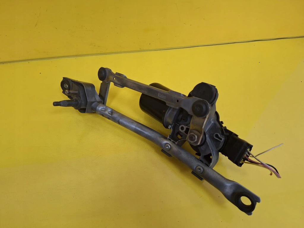 фото №8, Механизм моторчик дворник перед citroen c1 2007 nr72