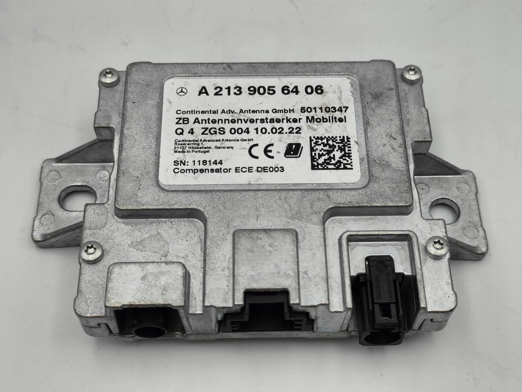 фото №1, Усилитель антенный mercedes w213 a2139056406