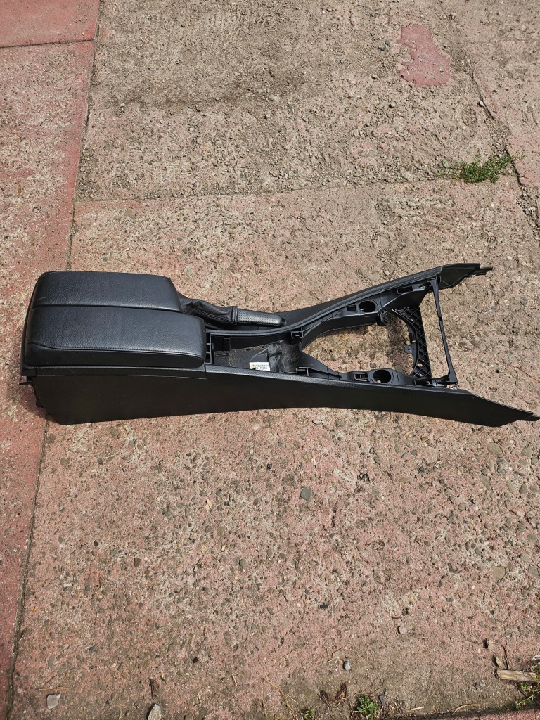 фото №1, Підлокітник тунель bmw e90 e91 e92 e93