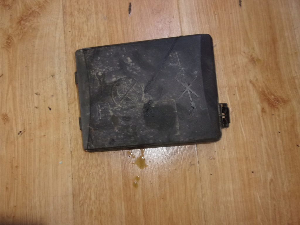 фото №1, Chevrolet aveo t300 кришка коробка запобіжників