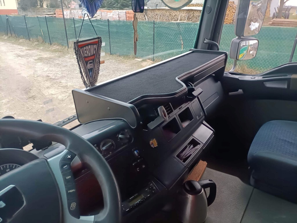 фото №1, Полка stolik na приборная панель man tgl/ tgm/ tga 2005-2014