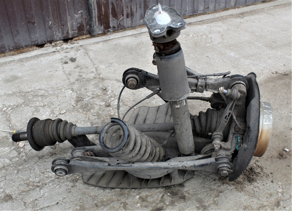 фото №5, Поворотный кулак рычаг диск правый задняя bmw f20 f30 2.0d