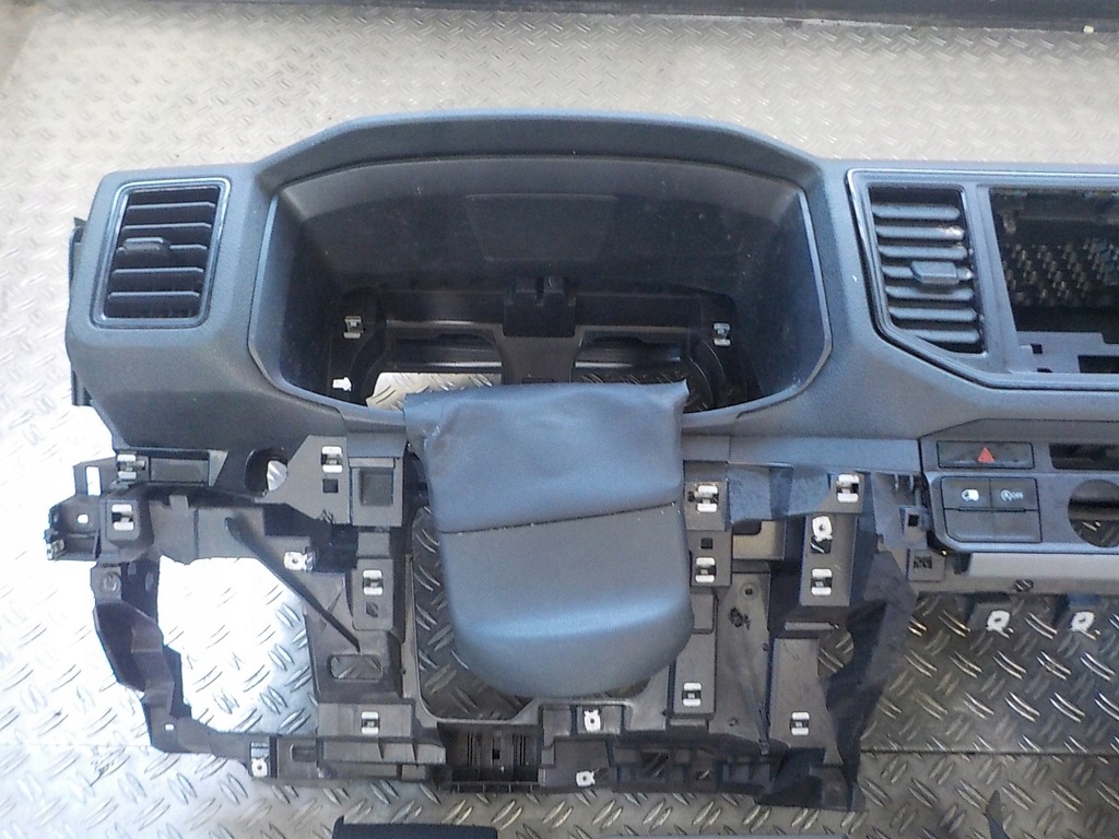 фото №8, Crafter man tge 17- консоль приборная панель приборная приборная панель