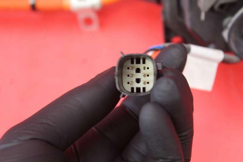 фото №7, Роз'єм заряджання з шланги 1061353-00-f 1087054-10-d tesla model s lift