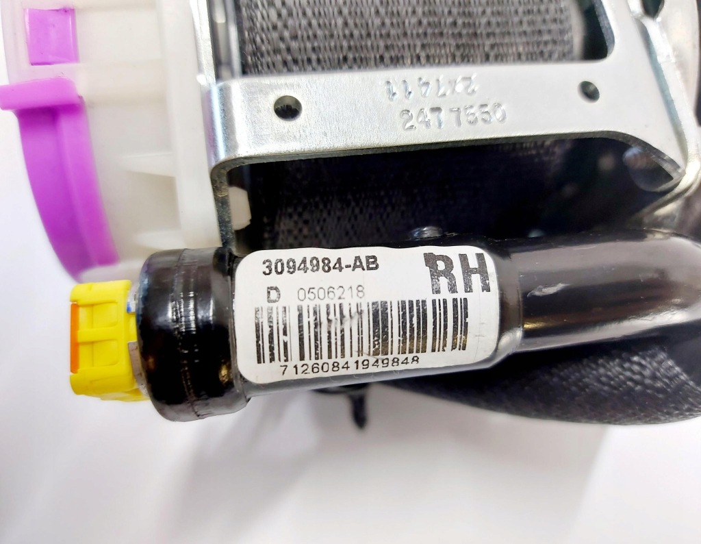 Ford mustang vi gt 17r. ремень безопасности перед правый  натяжитель с Разборки