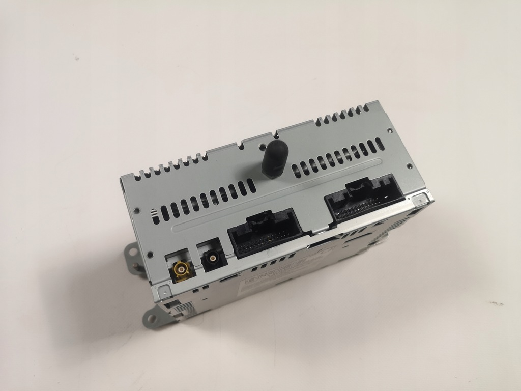 фото №10, Ford explorer 2016 синхронізація 2 радіо навігація екран панель дисплей