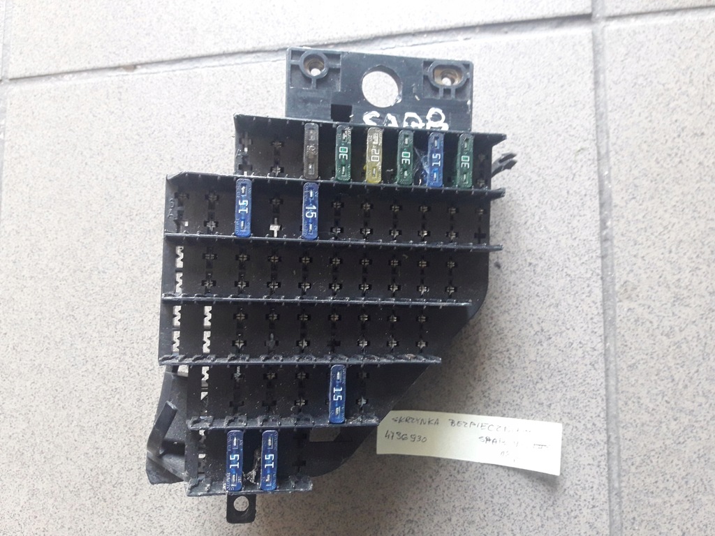 фото №1, Коробка предохранителей saab оригинальный номер 4736930