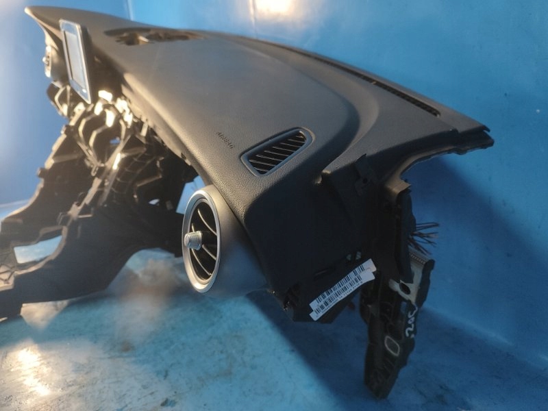 Панель приборы a20568008879j38 mercedes-benz c-class w205 16-21 в Украине