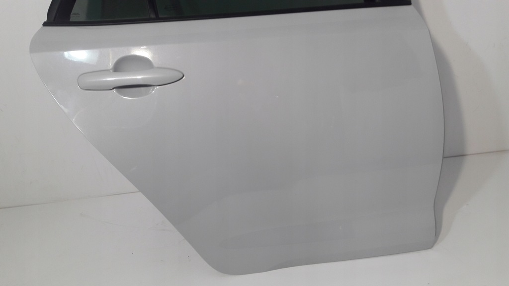 фото №10, Toyota corolla e21 праве задні kombi 2021 t104 задня правий