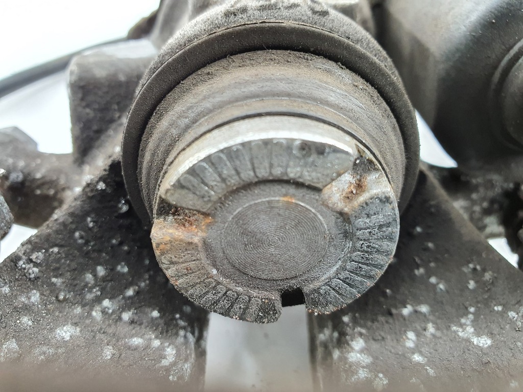 фото №5, Суппорт тормозной левый задняя mercedes w176 w246 w117