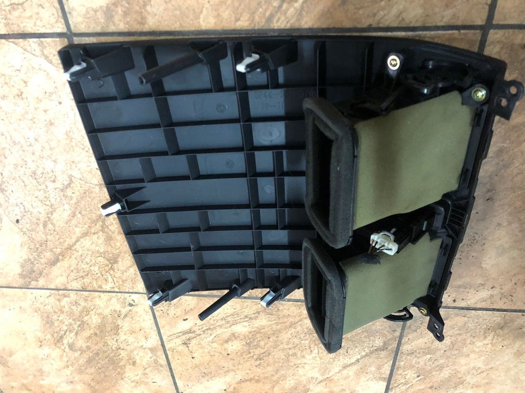 фото №6, Mazda 3 1.6b 05' решітка обдув середня