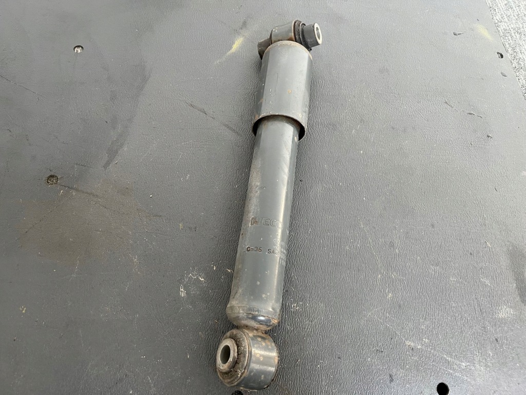 Купити Iveco daily vi рестайлінг  euro 6 adblue 2.3 hpi автоматична коробка передач амортизатор лівий перед